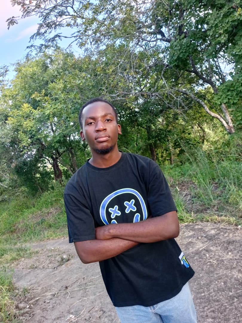 Kelvin Chidzuwa - Outgrowers Coordinator